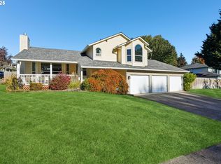 8915 NE 28th Pl, Vancouver, WA 98665