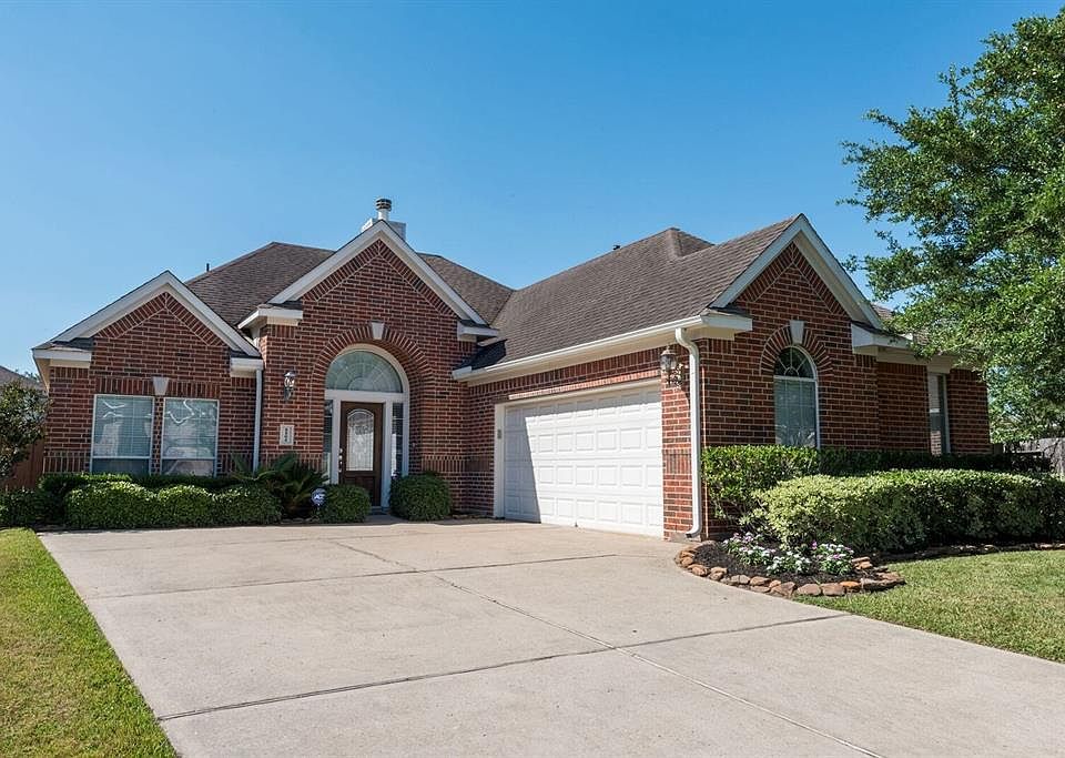 1st image of 2304 Blue Creek Dr