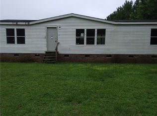 572 Bailey Rd, Fairmont, NC 28340