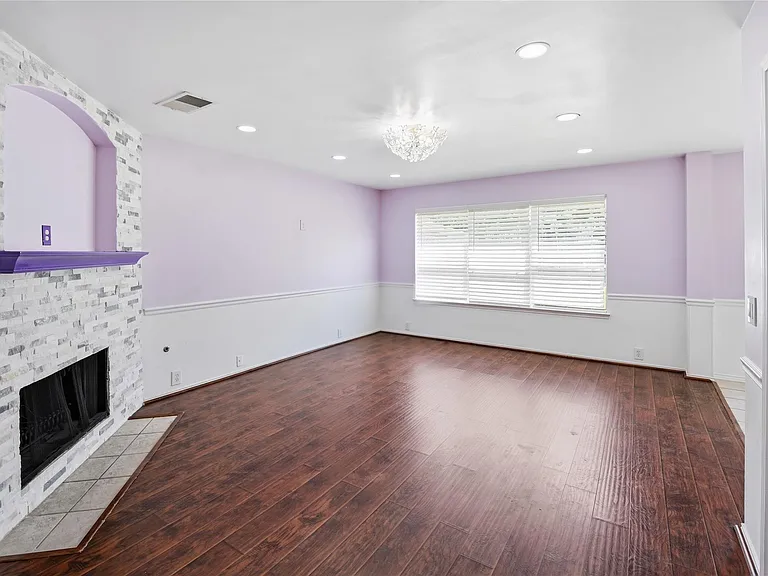 6811 Brighton Hill Ln — Photo 5