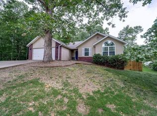 2 Sidebottom Cir, Bella Vista, AR 72714