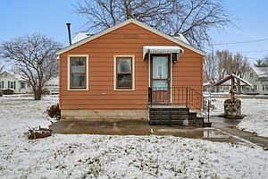 1st image of 370 6th Ave