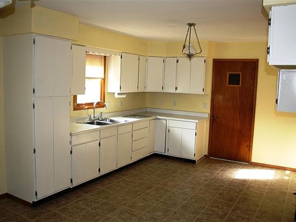 3rd image of 2250 Benson Shady Grove Ave