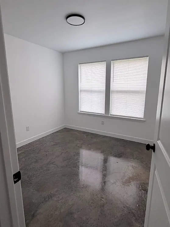3 bed, 950 sqft, $1,225 — Photo 4