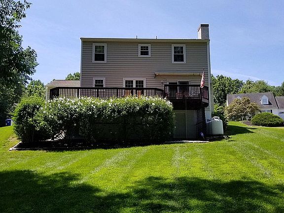 3rd image of 55 Lamberts Ln