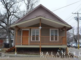 1112 SW 17th St, Topeka, KS 66604