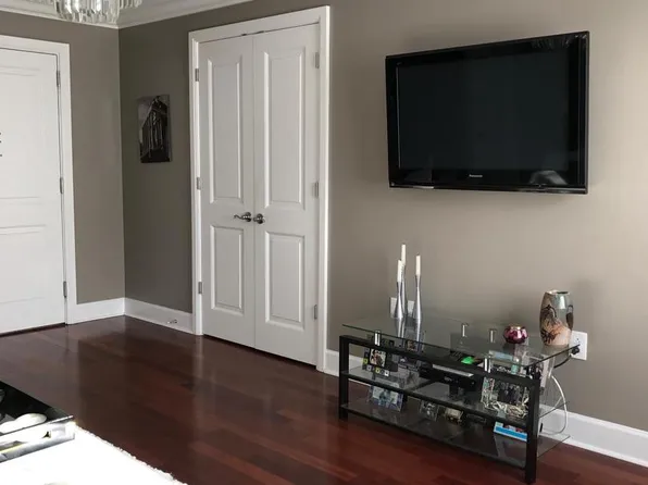 1701 Locust St Unit 1801, Philadelphia, PA 19103