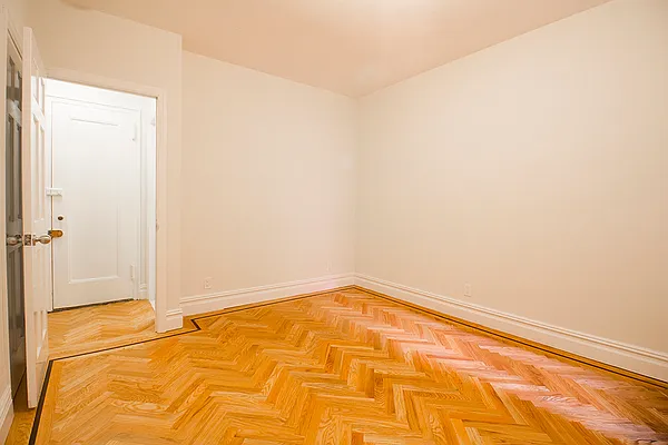 Rented by Compass | media 4