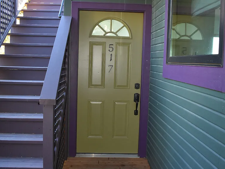 517 Golden Gate Ave — Photo 2