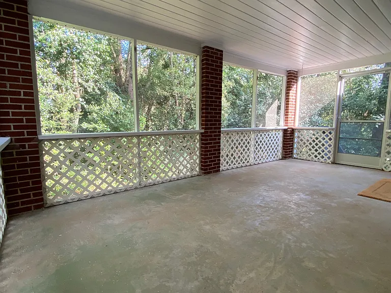 1215 Buckingham Dr — Photo 14