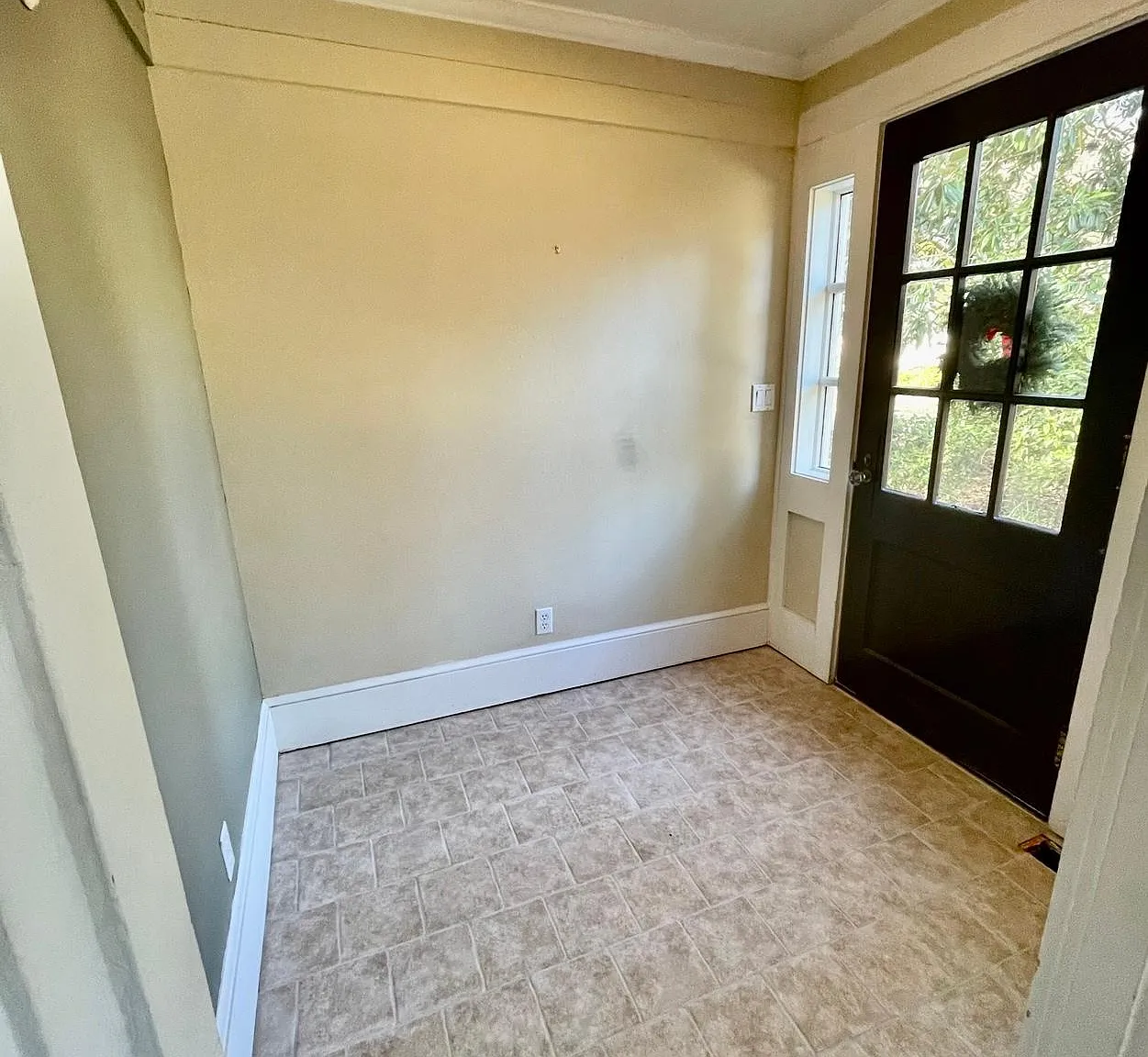 22 Fenner Ave — Photo 4