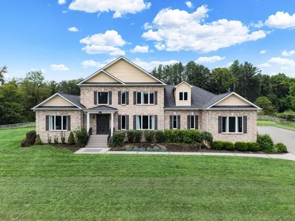 2075 Brooksfield Rd, Blacksburg, VA 24060