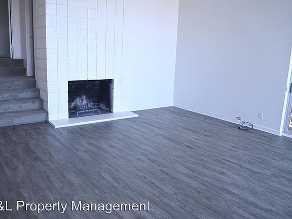 4th image of 107 Marion Ave