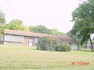 4764 Bentonville Rd, Decatur, IL 62521