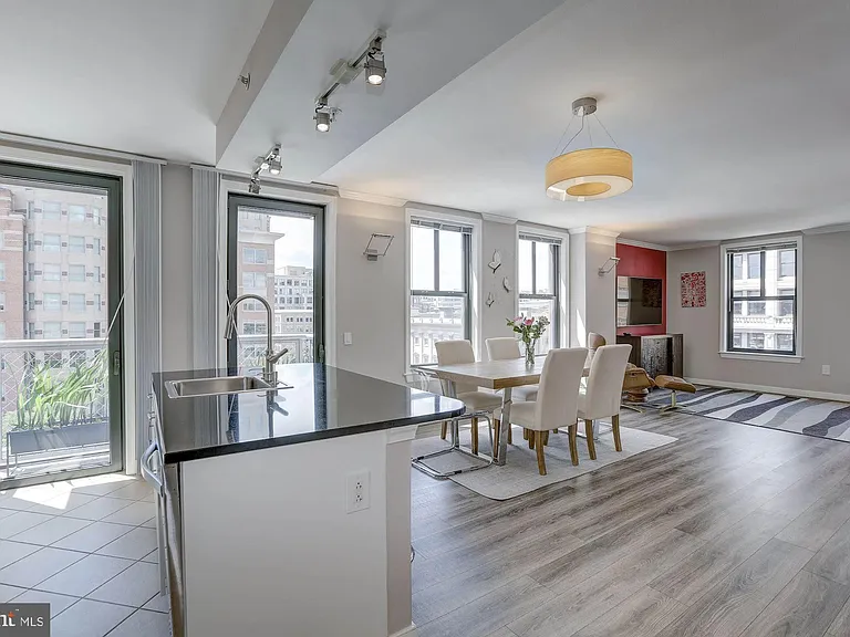 616 E St NW #718 — Photo 3