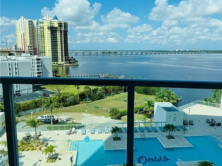 3000 Oasis Grand Blvd #903 — Photo 16