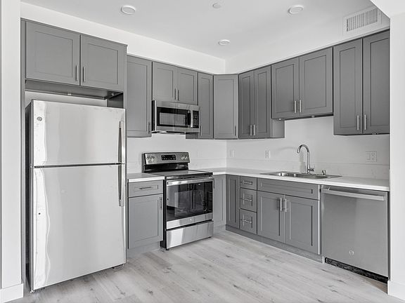 3rd image of 6904 Eton Ave #407