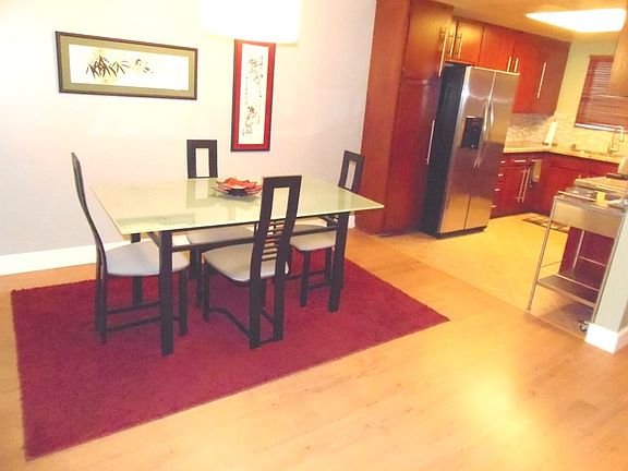 4th image of 1734 N Fuller Ave APT 306