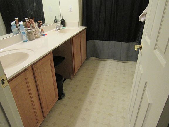 4th image of 3071 W Corte Olivia
