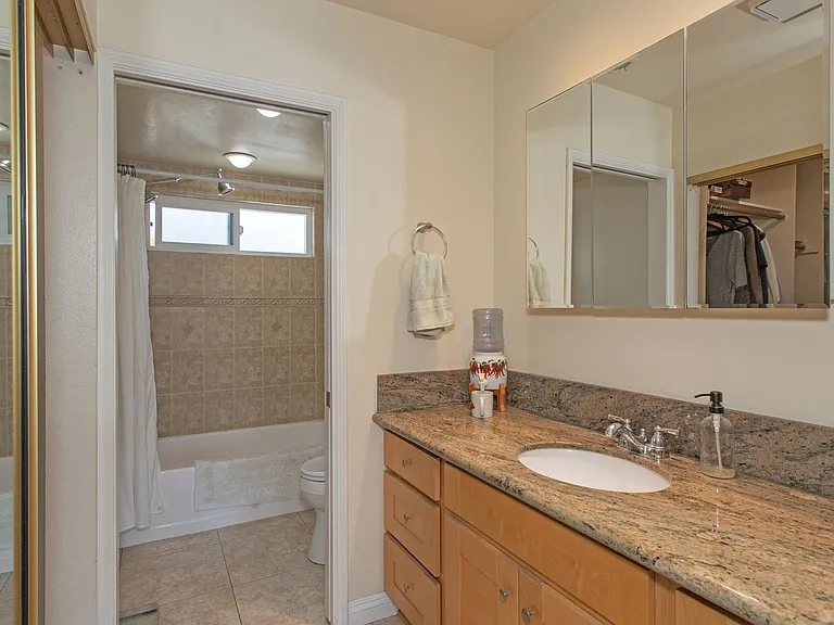 168 Walnut Ave — Photo 33