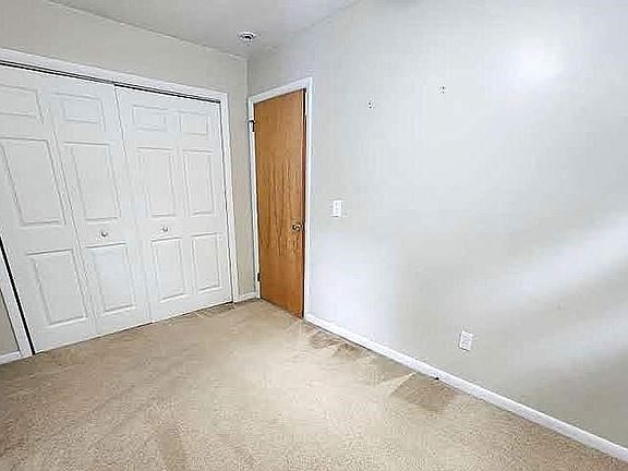 5th image of 1124 Baldwin St