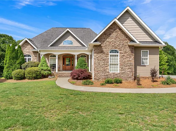 349 Winstead Rd, West Union, SC 29696