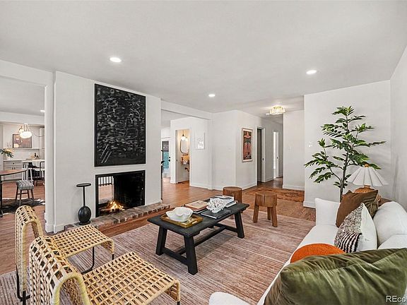5th image of 2309 E Floyd Place