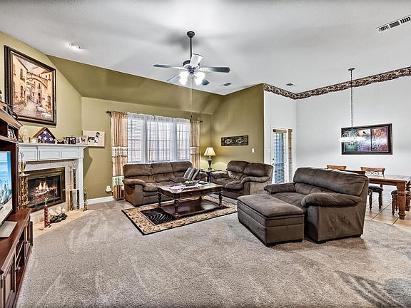 5th image of 5911 Holly Crest Ln