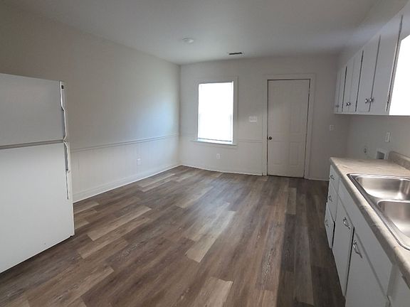 4th image of 104-204 Kosuda Ln #104-B