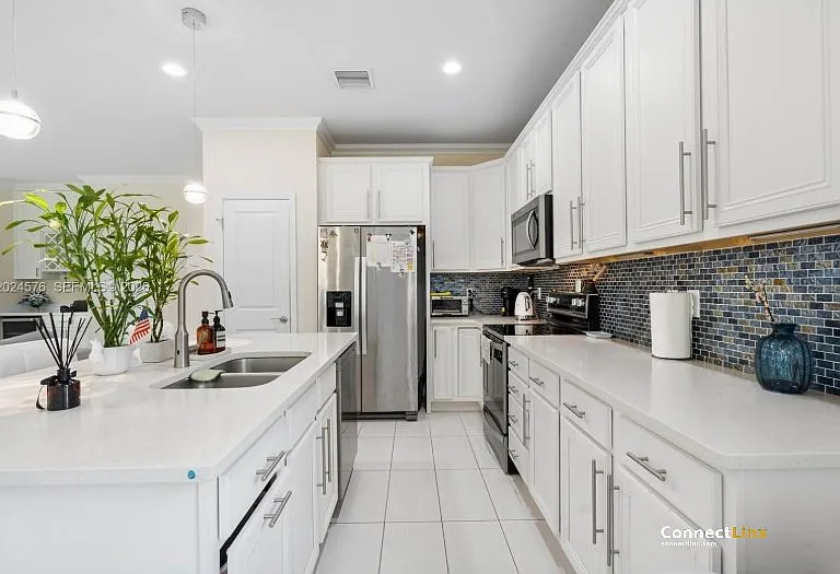 4325 Large Leaf Ln — Photo 11