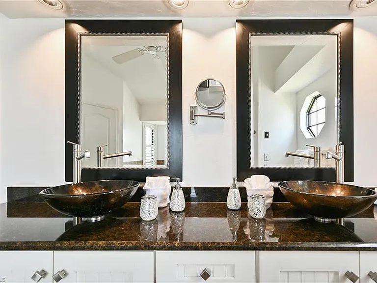 21511 Indian Bayou Dr — Photo 31