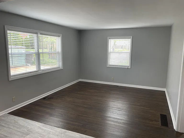 2047 Coburn Blvd #5 — Photo 6