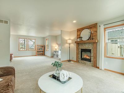 159 STATE Street, Oregon, WI, 53575