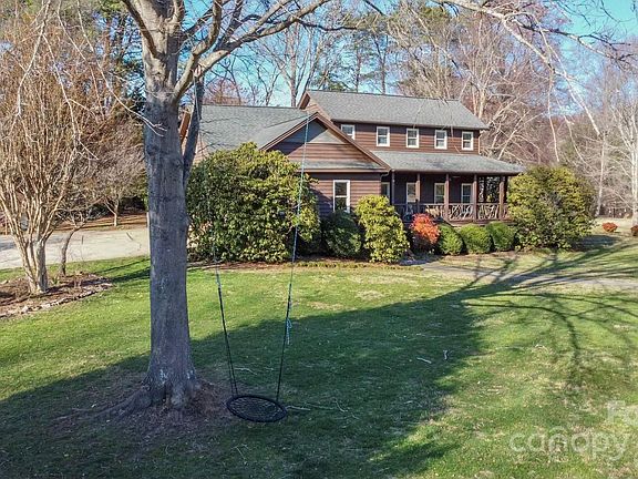 4th image of 1231 Taylor Pl SE
