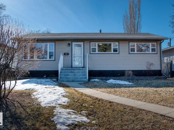8916 148th St NW, Edmonton, AB T5R 1A1