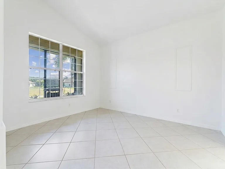 3330 Earle Ct — Photo 20