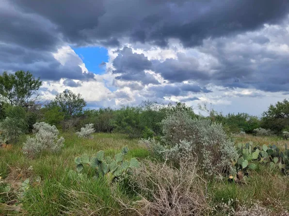 1000 S Zapata Hwy, Laredo, TX 78043