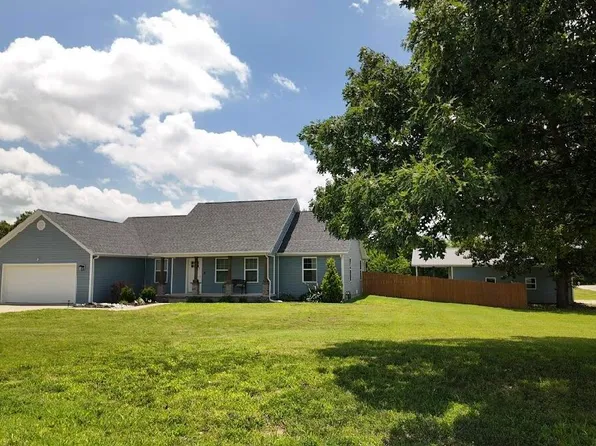 4910 E 27th St, Joplin, MO 64801