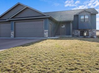 1724 Otter Way, New Richmond, WI 54017