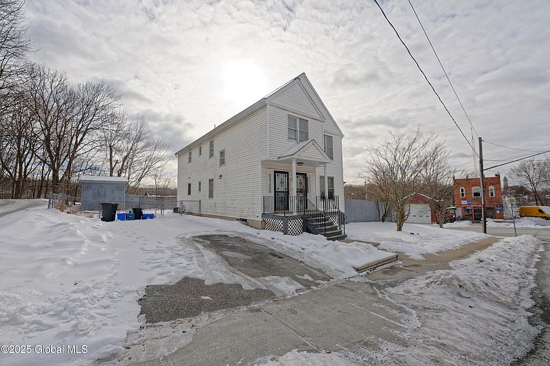 2nd image of 800 3rd Street