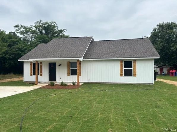 193 Griffin St, Moundville, AL 35474