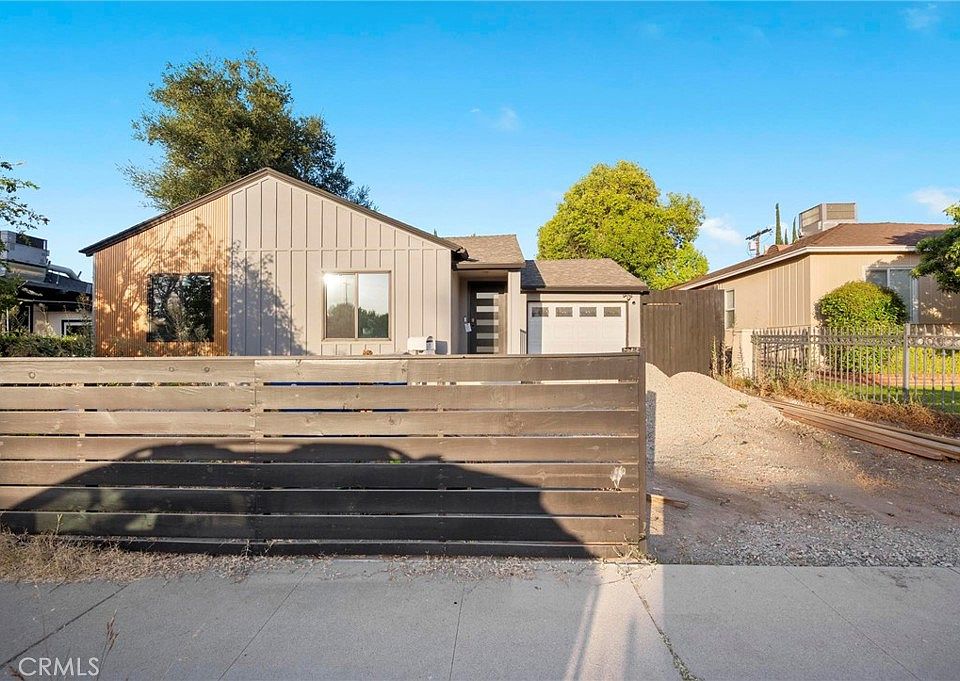 1st image of 5776 Hesperia Ave