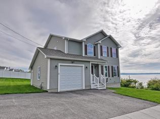 9 Riverview St, Fall River, MA 02724