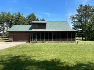 9826 Birkbeck Rd, Clinton, IL 61727