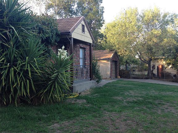 5th image of 210 De Witt Ct