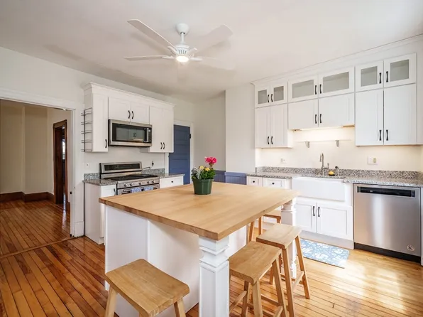 52 Ward Ave Unit 52, Easthampton, MA 01027