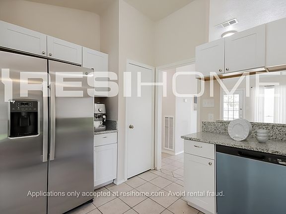 4th image of 15022 Gladewick Dr