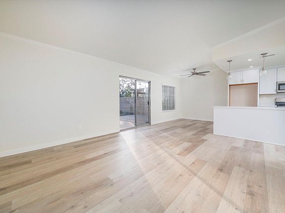 4th image of 25658 Alicante Dr