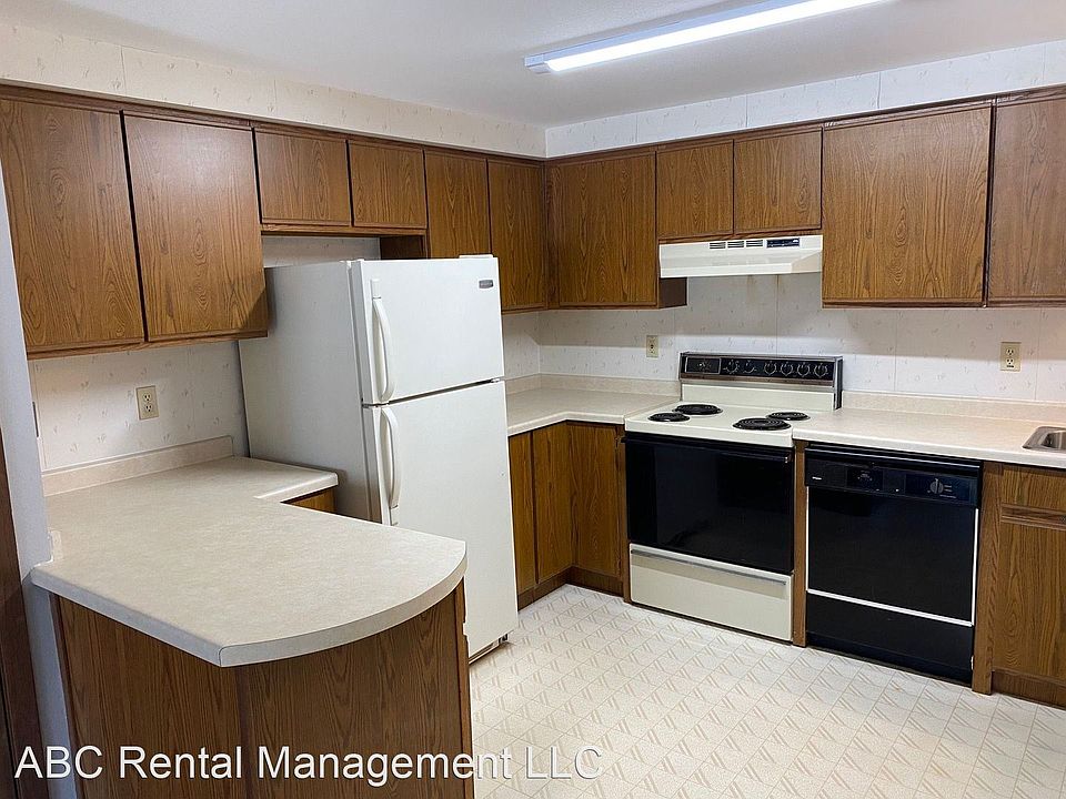 172 West Hill Road Apartments Rhinelander, WI Zillow
