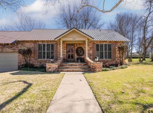 908 Sycamore St, Mineola, TX 75773